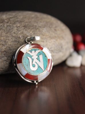 Tibetan om charms