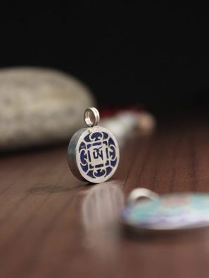 Tibetan Om mantra pendant