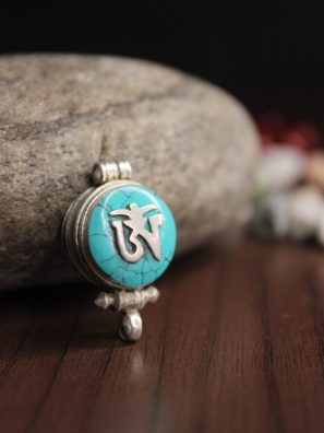 Tibetan Om Ghau Pendant